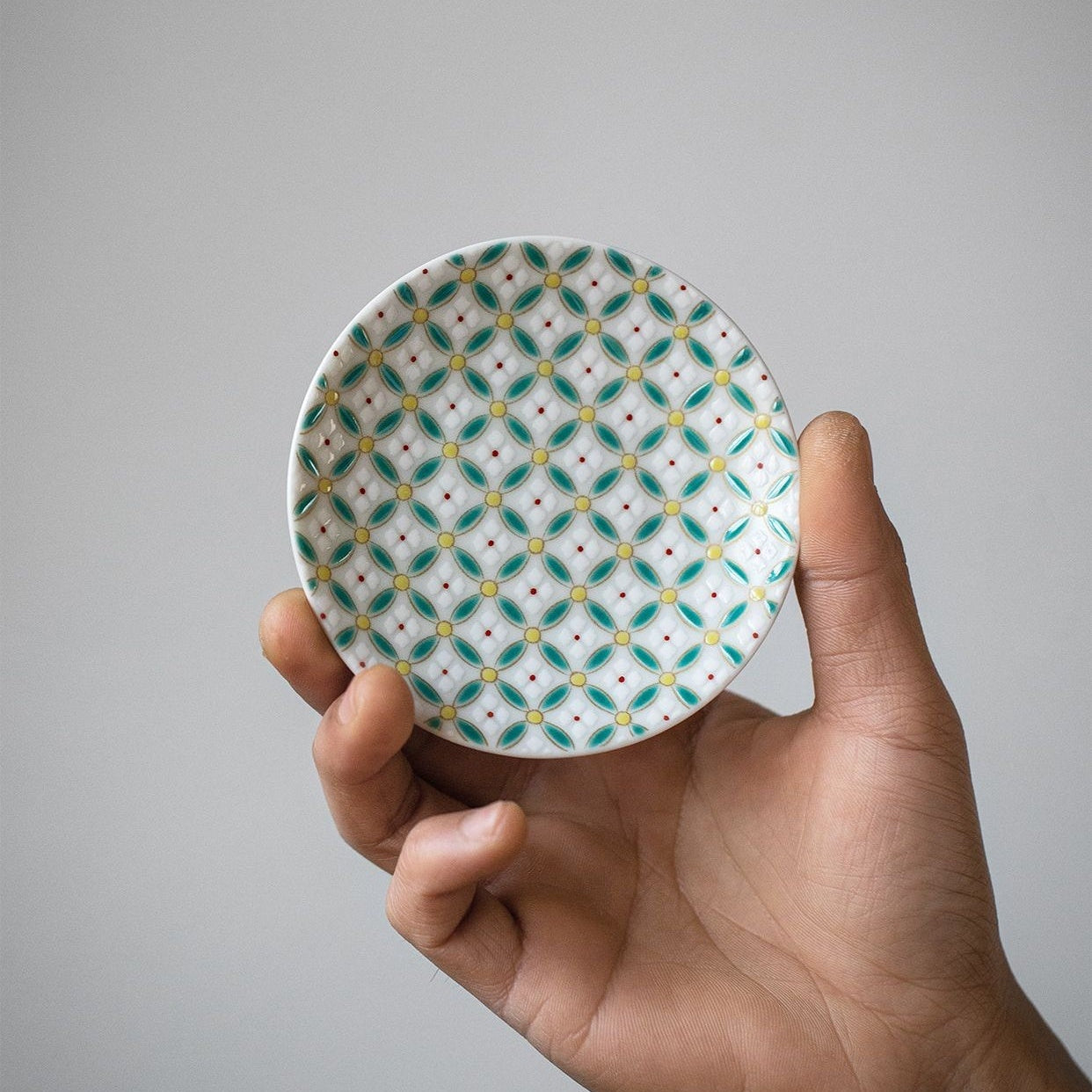 Kutaniyaki Shippo Hanabishi Tea Cup Set