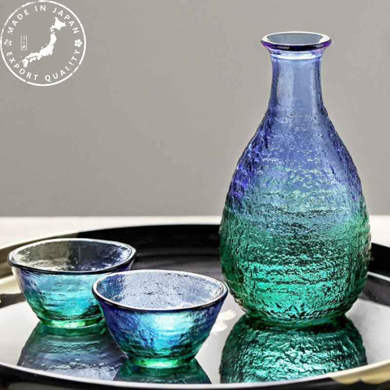 Toyo Sasaki Aurora Japanese Handcrafted Glass Sake Gift Set