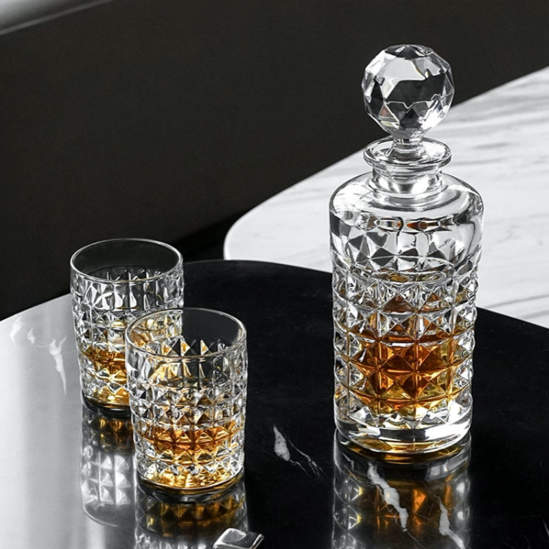 BOHEMIA DIAMOND Crystal Whisky Decanter Set
