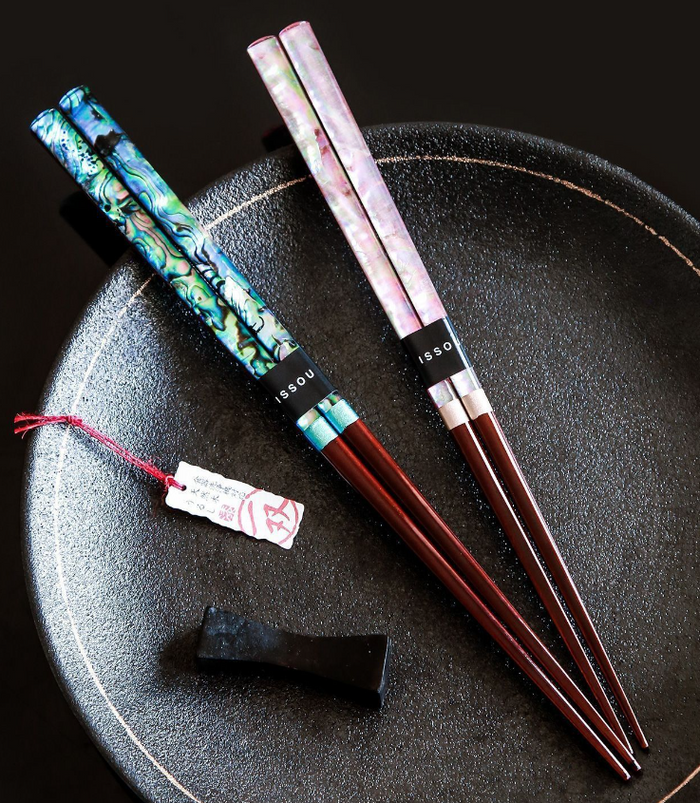 ISSOU Japanese Handcrafted Mother of Pearl Chopsticks Set Goglasscup