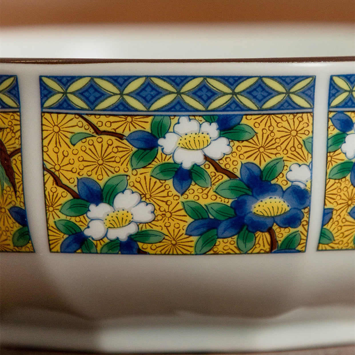 Japanese Mino Ware Court Dyed Brocade Octagonal Bowls Set