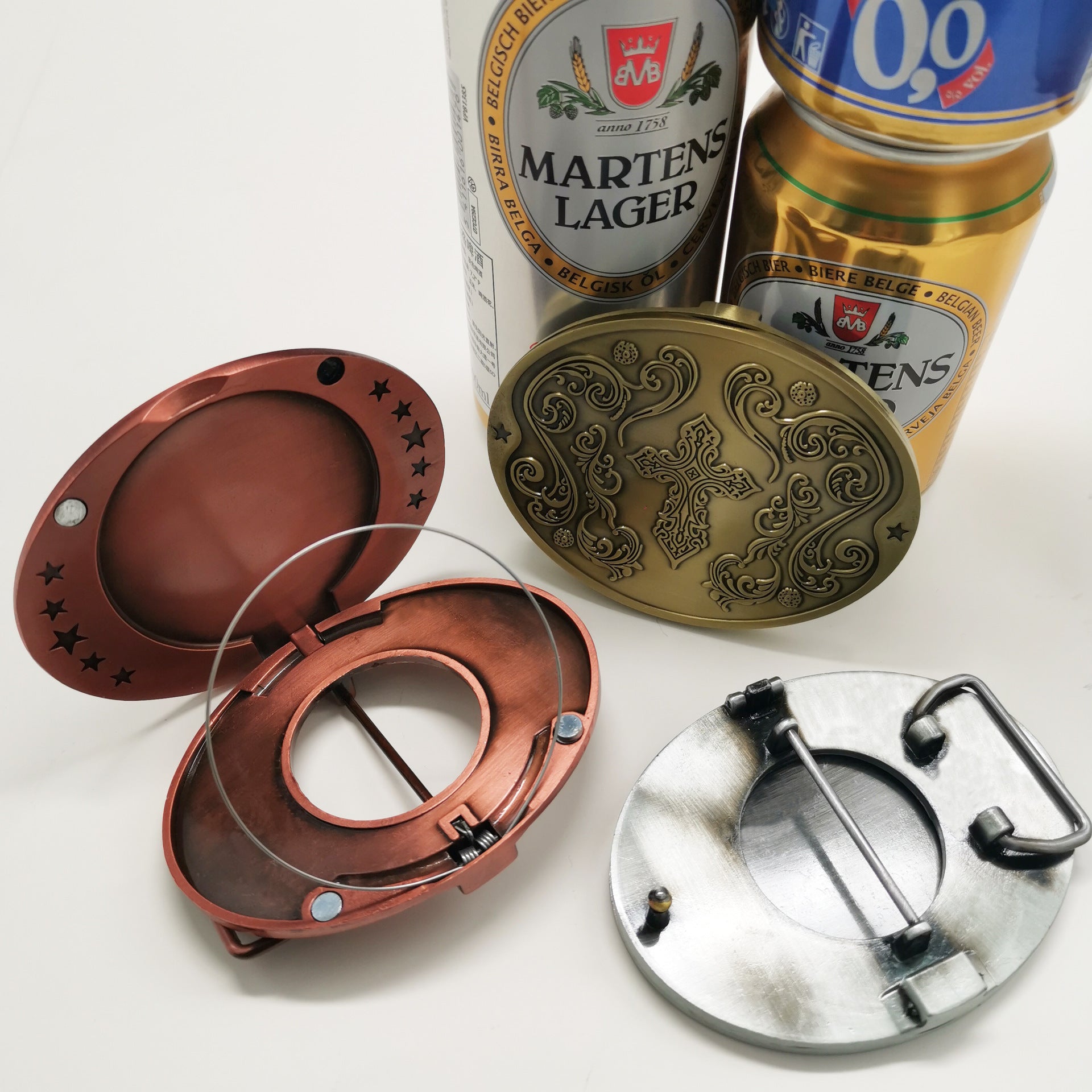 America Drink Buckle – The Original Hands-Free Beverage Belt Buckle