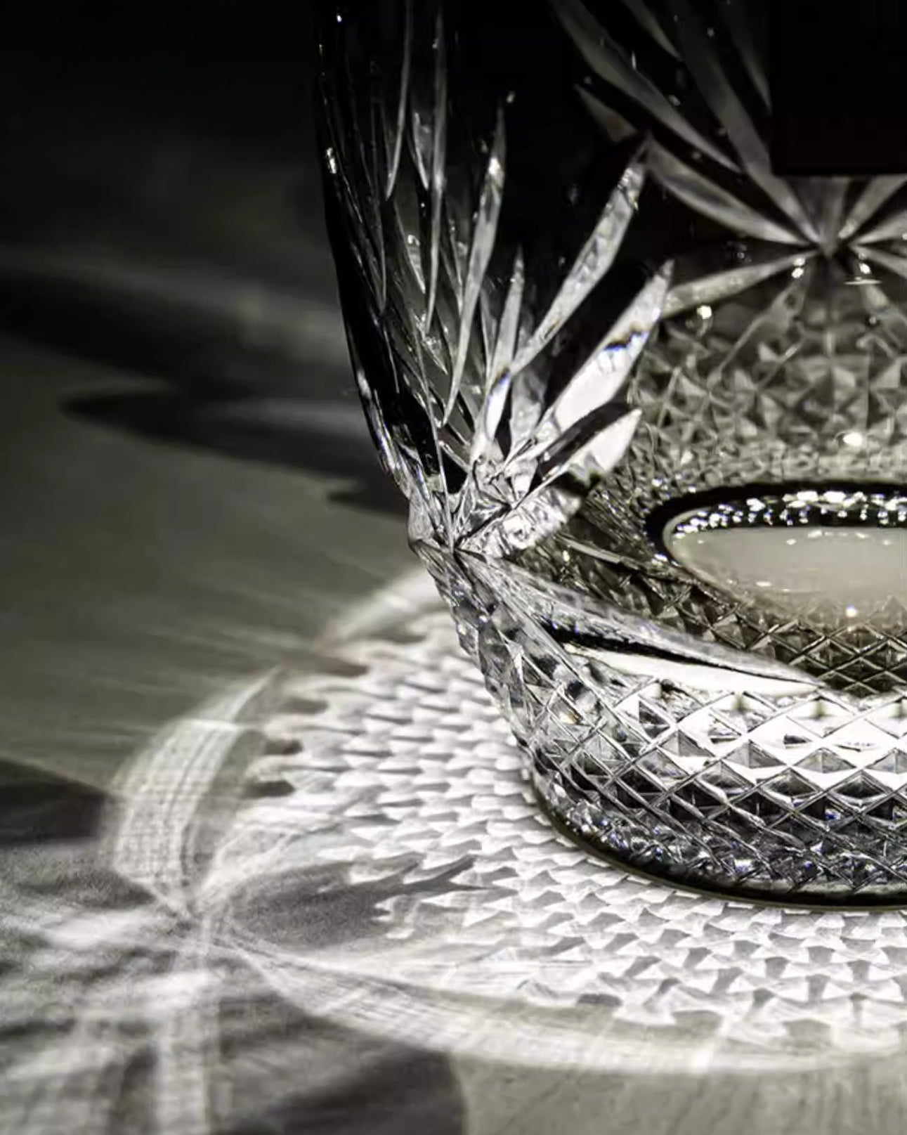 KAGAMI Edo Kiriko Crystal Whiskey Glass - Moon Beauty GoGlassCup