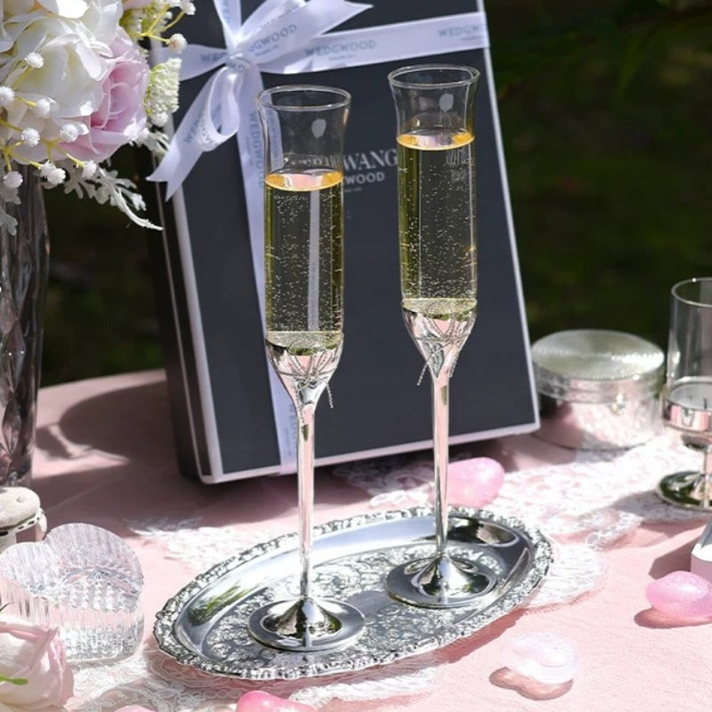 WEDGWOOD Love Knot Champagne Flutes