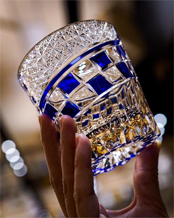 Edo Kiriko Hand-carved Sapphire Motif Whiskey Glass