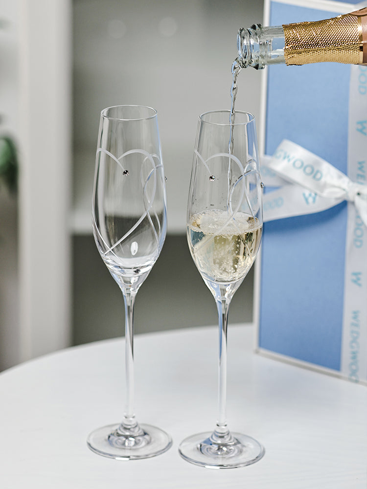 WEDGWOOD Double Heart Champagne Flutes