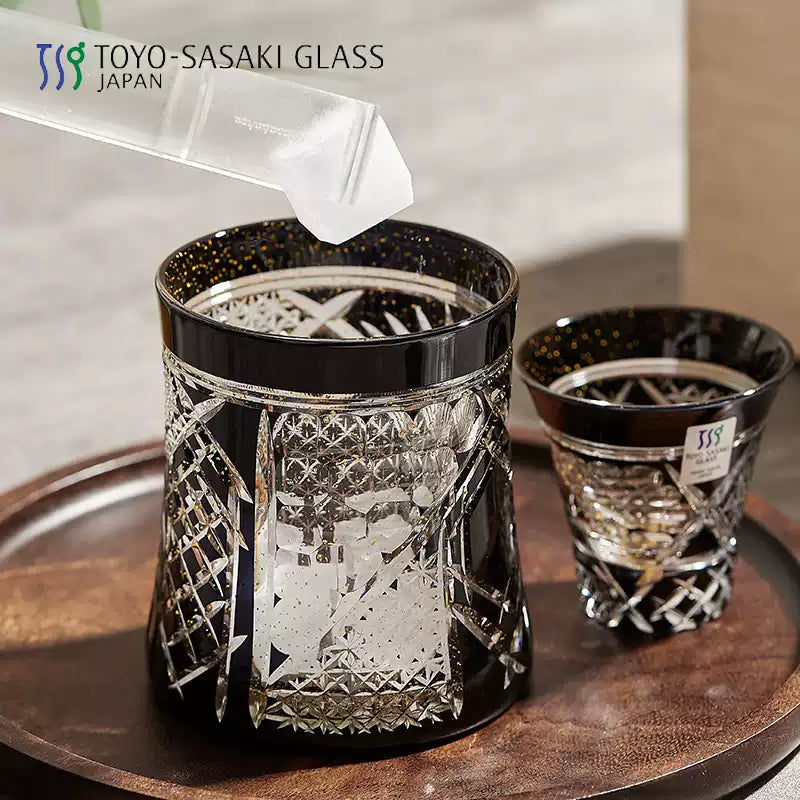 Toyo-Sasaki Yachiyogama Handcrafted Kinpaku Kuro Kiriko Sake Set Collection