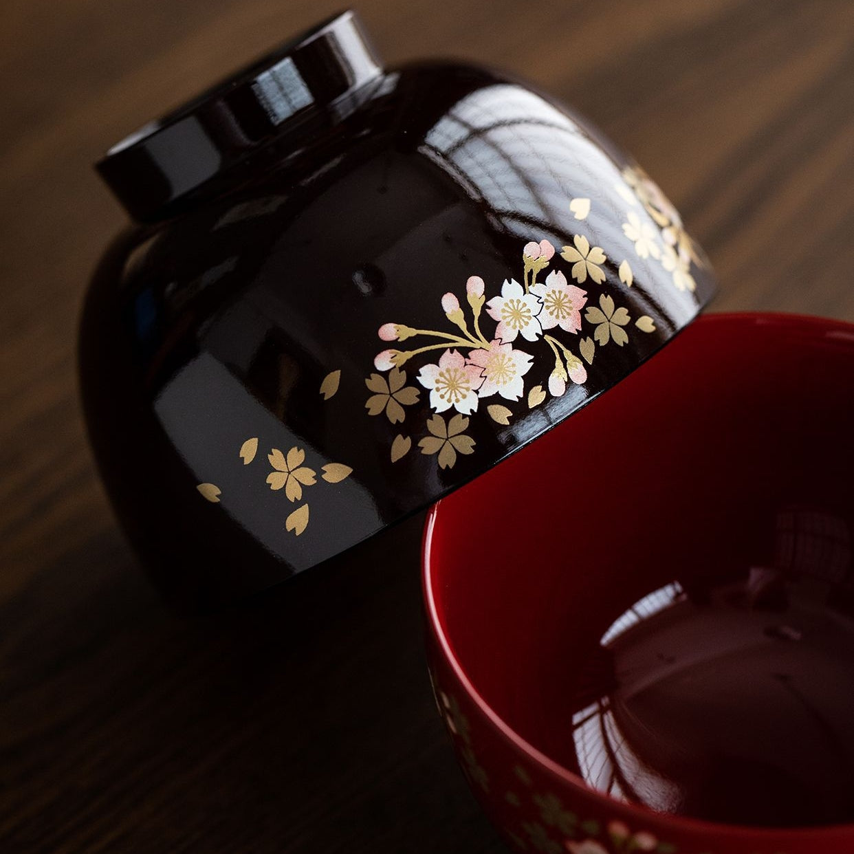 Yamanaka Shikki Sakura Couple Bowls with Chopsticks Set