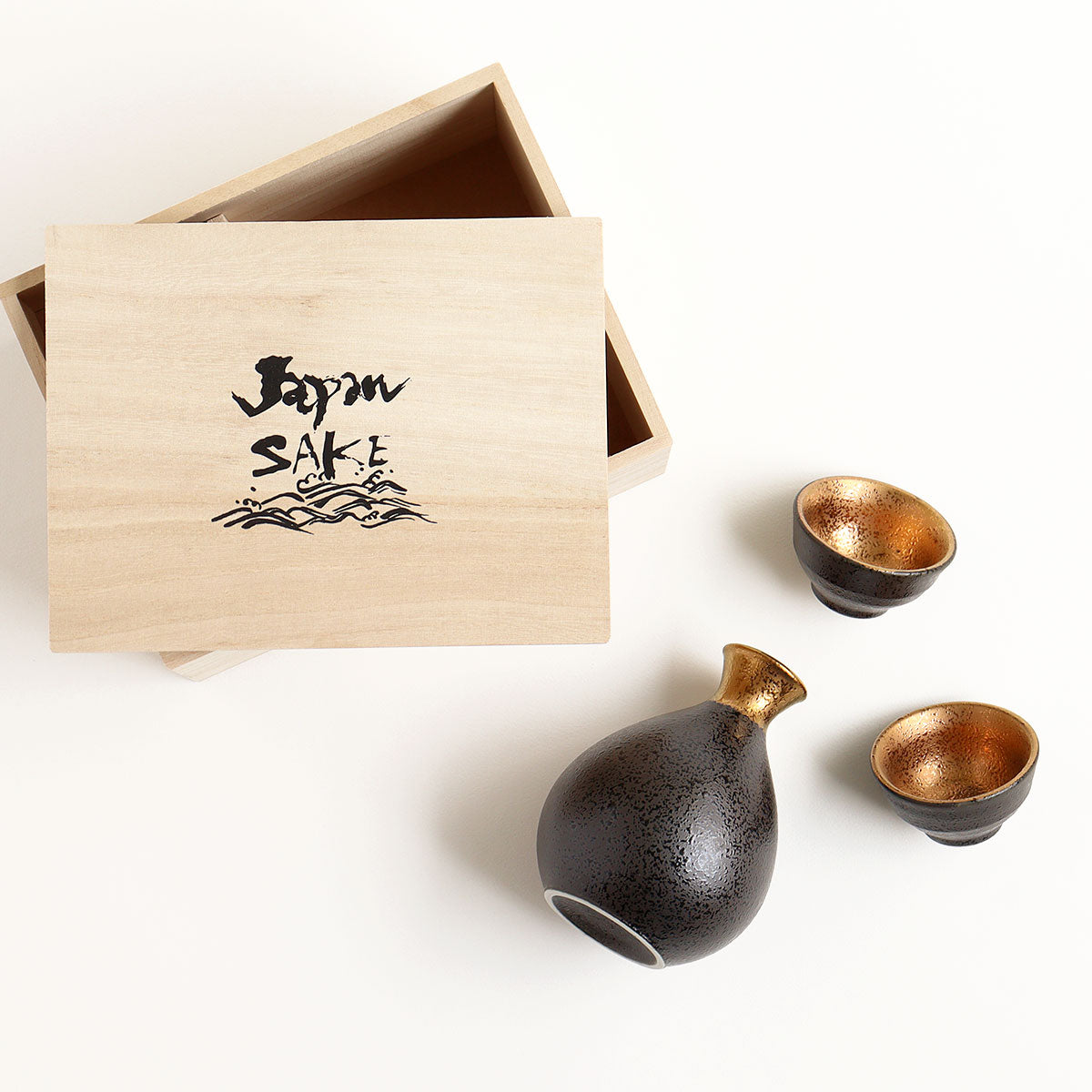 Jinpo Handcrafted Kinsai Gold Ochoko Sake Set with Wooden Box
