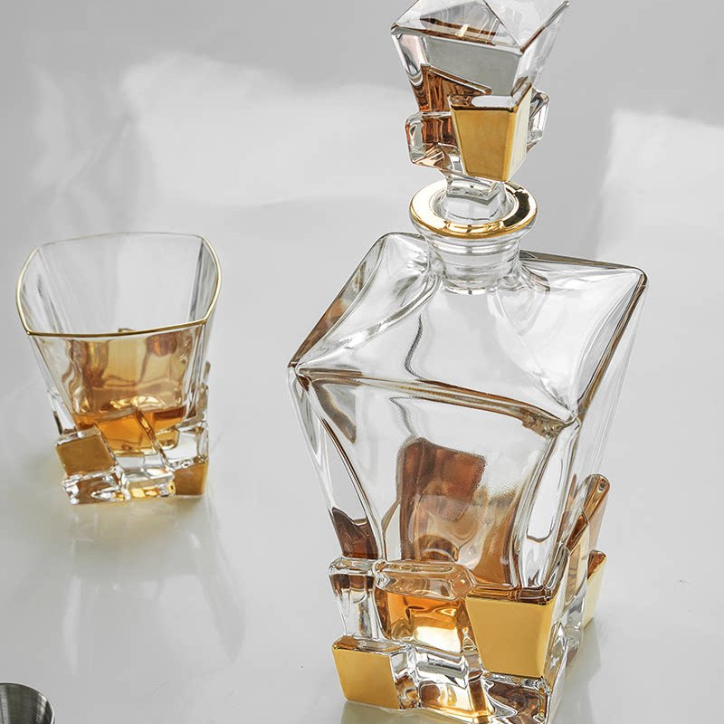 BOHEMIA Hand-Painted Gold Crackle Glass Whisky Glass & Decanter Set