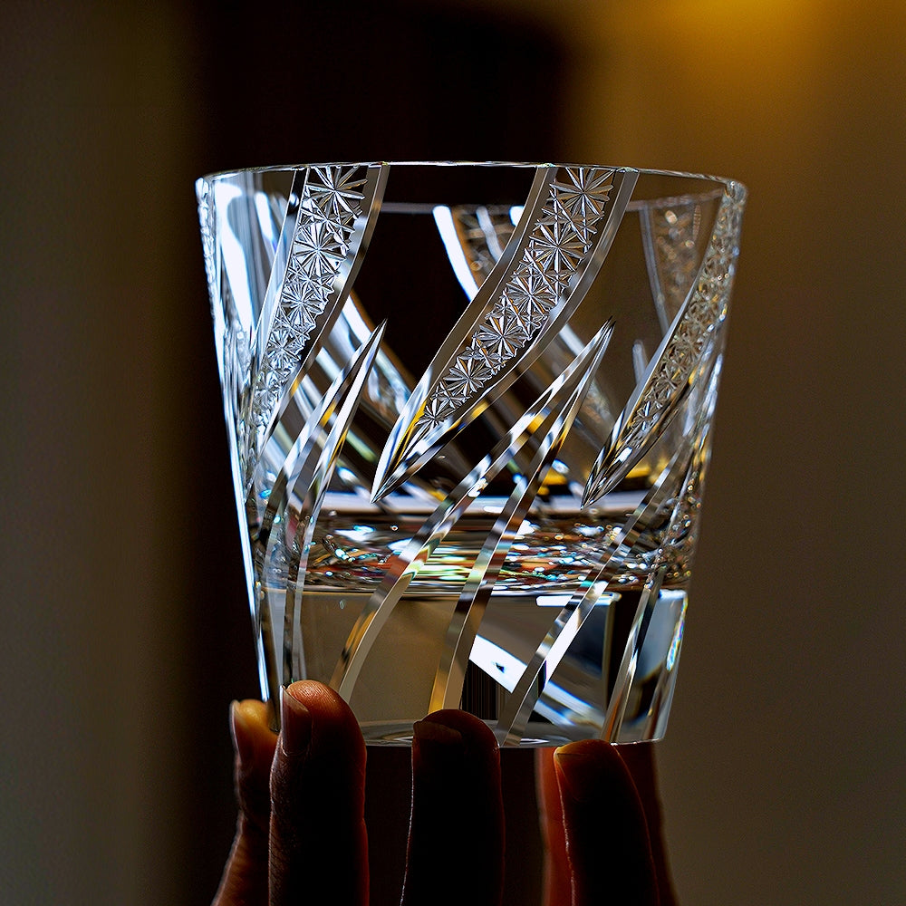 Edo Kiriko Handcrafted Ryusei Iridescent Crystal Whisky Glass With Wooden Box